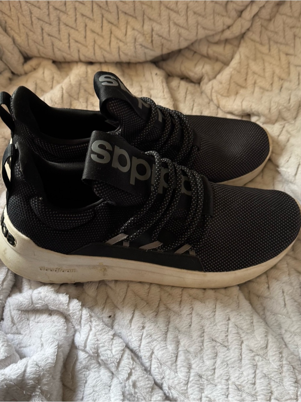Adidas Cloudfoam Men’s Size 11 Black Gray Athletic Running Sneakers